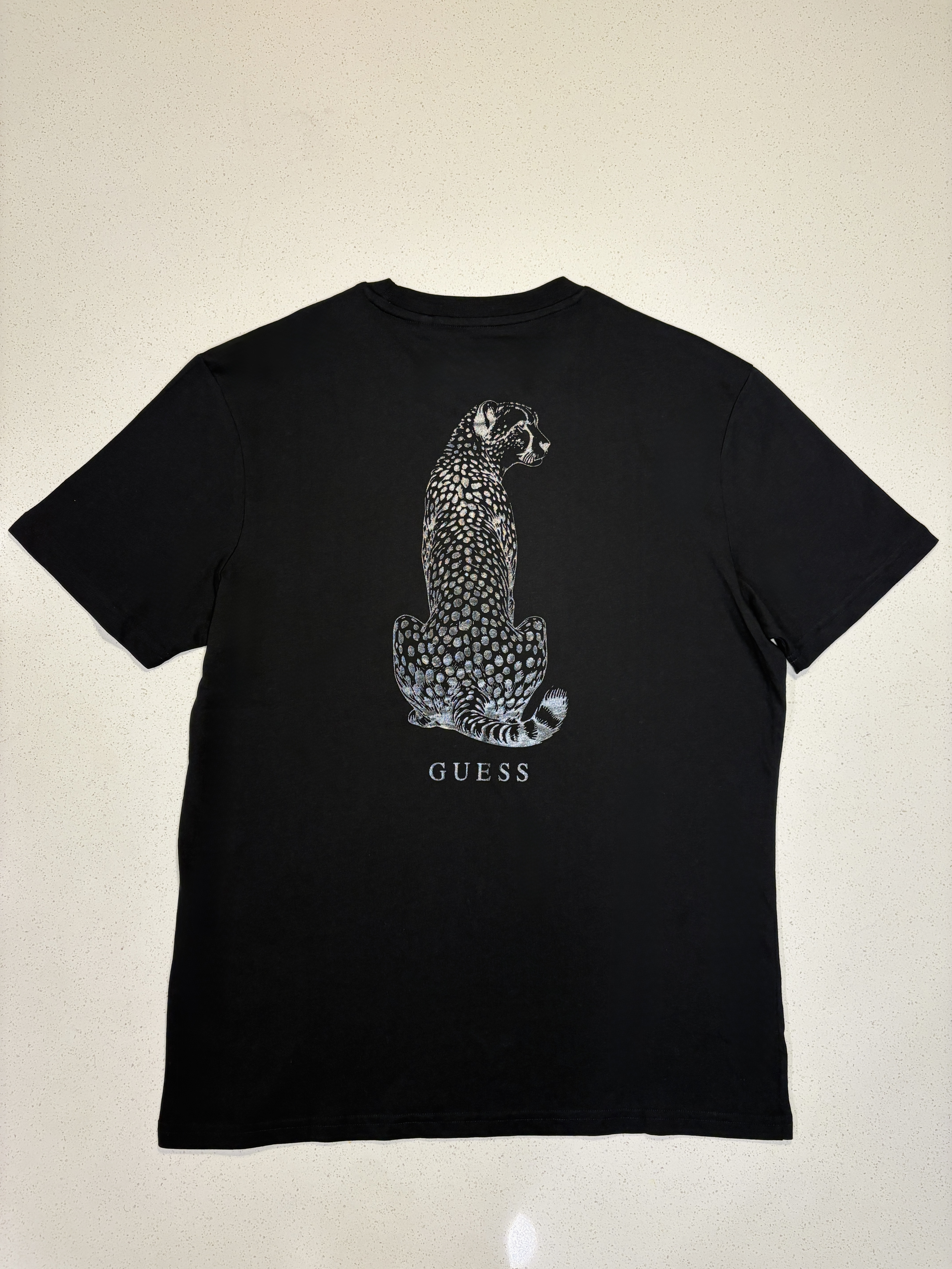 Remera Guess